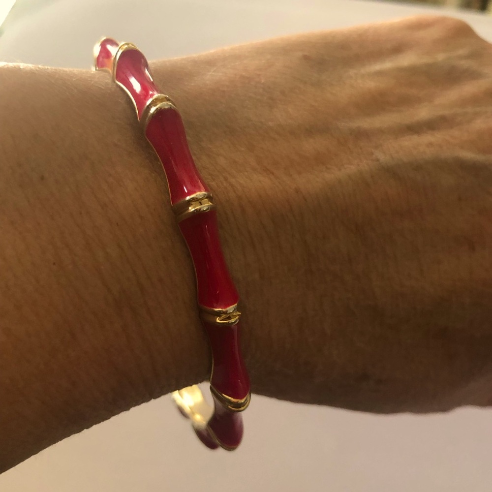 Stella & Dot Hot Pink Enamel Bangle with Gold Tone accents. NWOT. - Picture 5 of 5